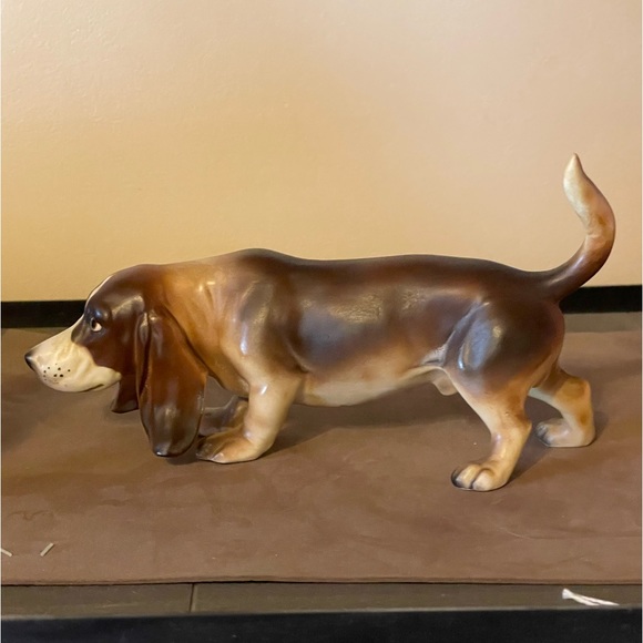 Vintage Bassett Hound Dog ceramic! No Breaks - Picture 1 of 4